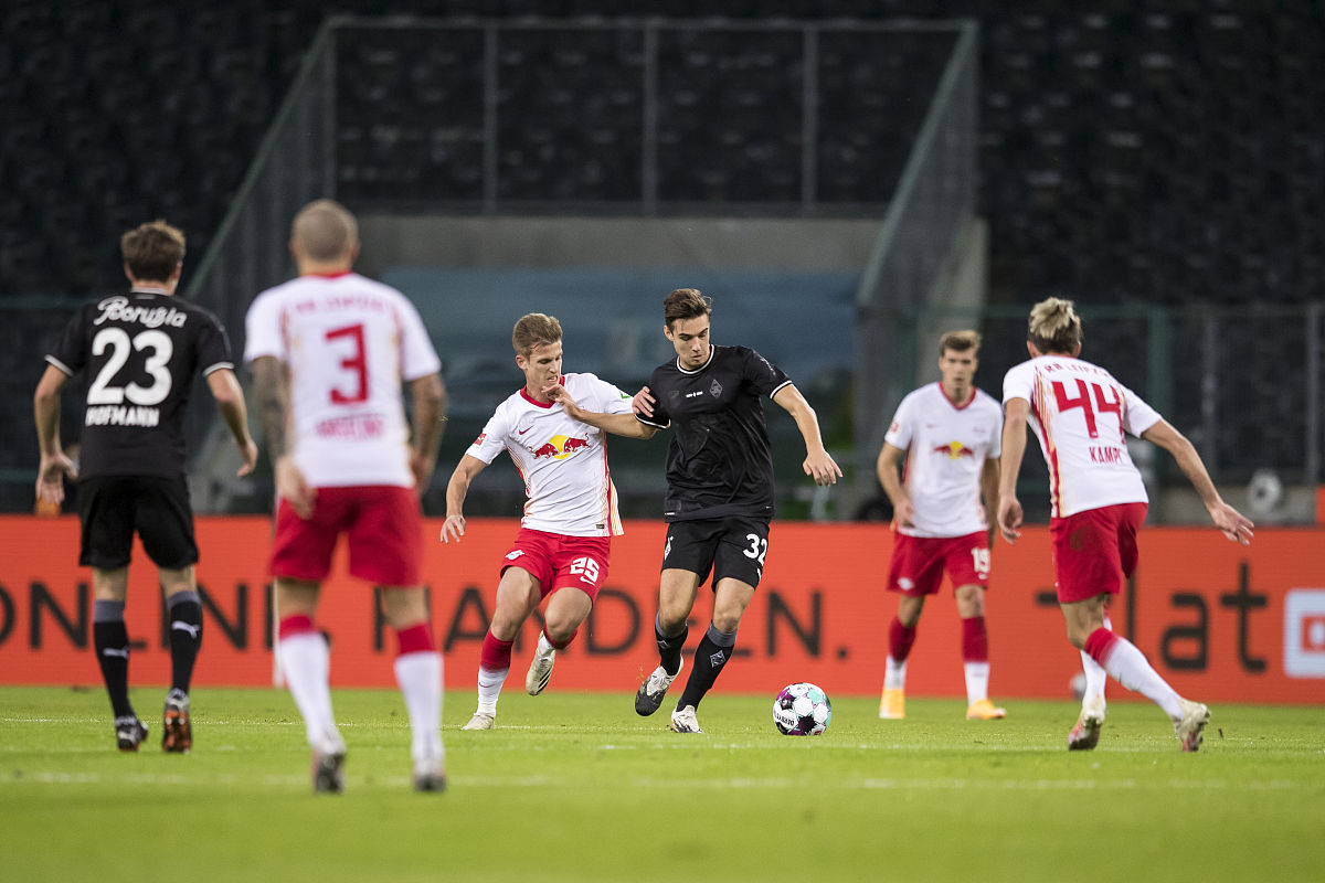 开元娱乐-今晚德国杯焦点战，门兴格拉德巴赫官宣签约，引发热议，团队化学反应显著